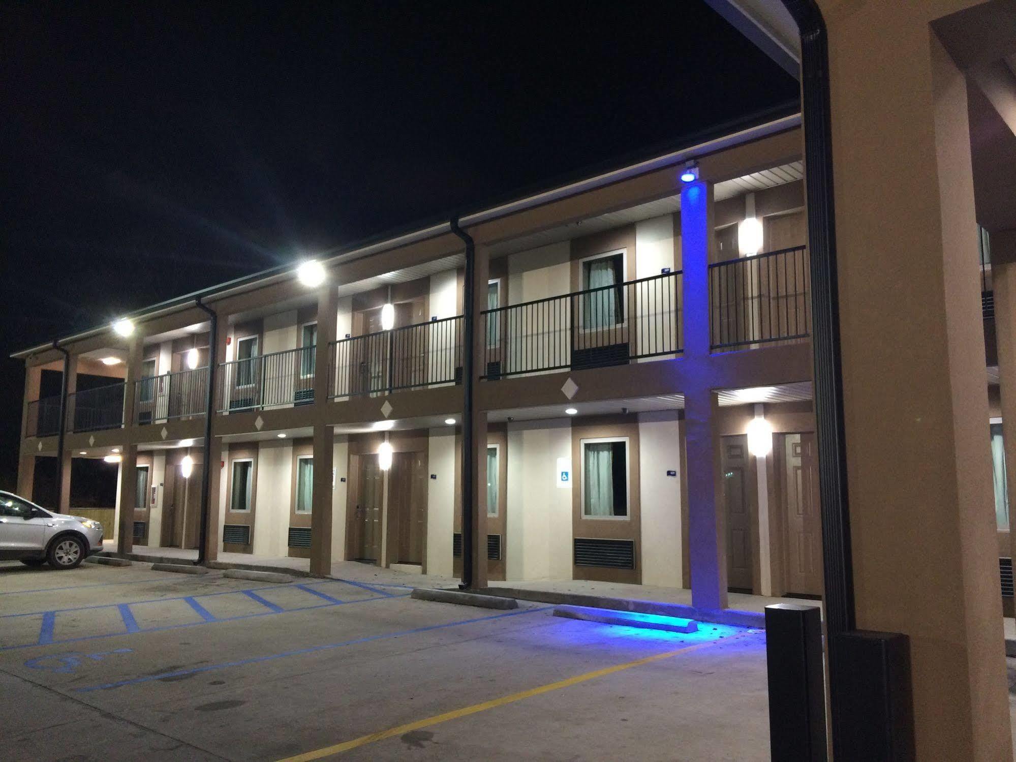 Paradise Inn & Suites Baton Rouge Exterior photo